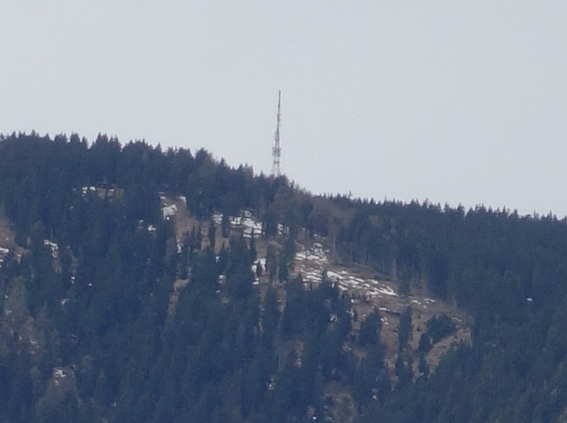 Zoom auf den Sendemast auf dem Vigiljoch