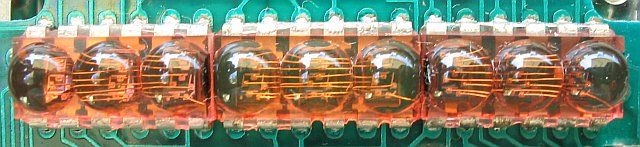 drei dreistellige LED-Module